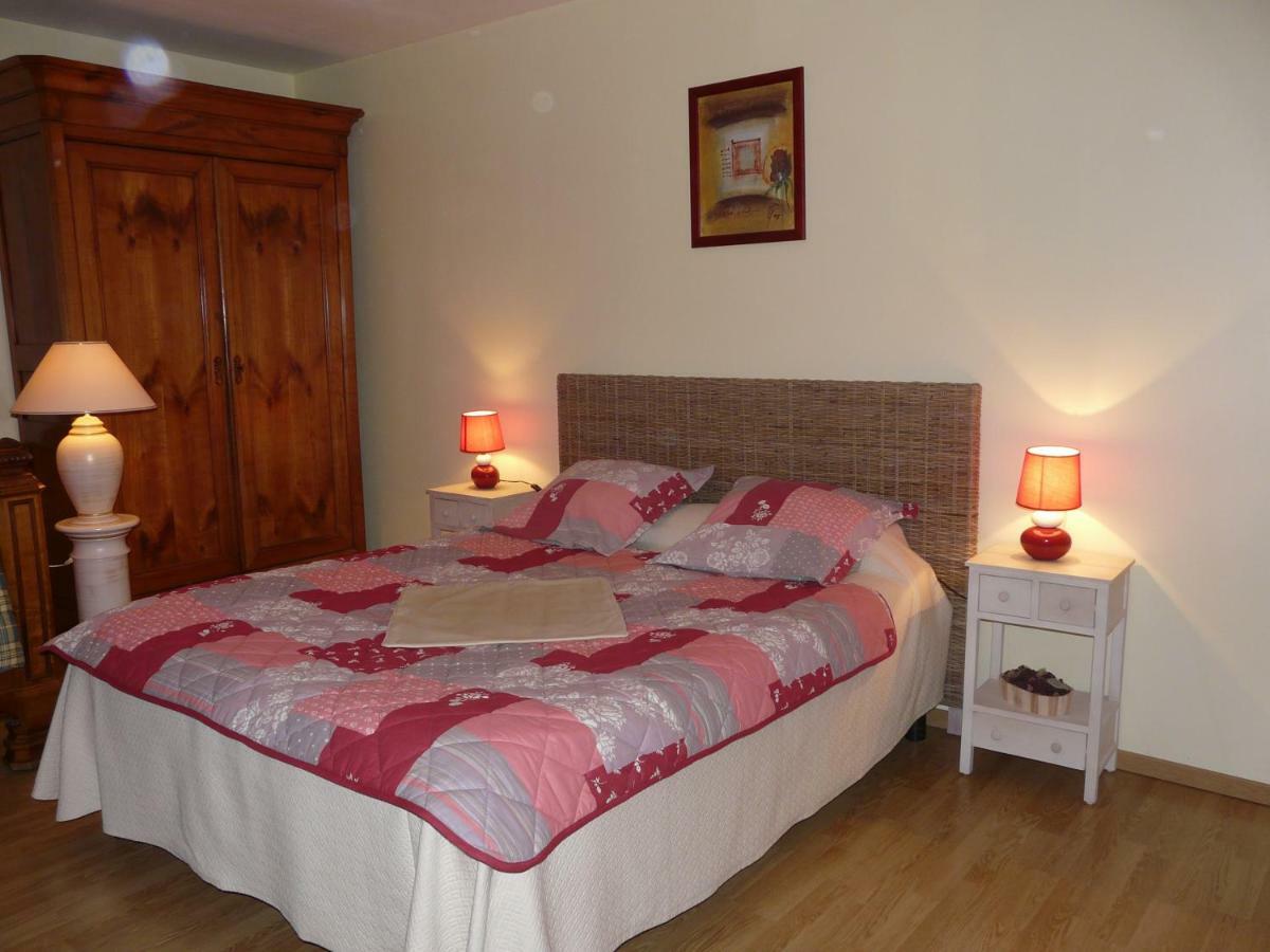 Chambre D'Hotes Le Pot Au Lait Bed & Breakfast Villaines-la-Juhel Екстериор снимка